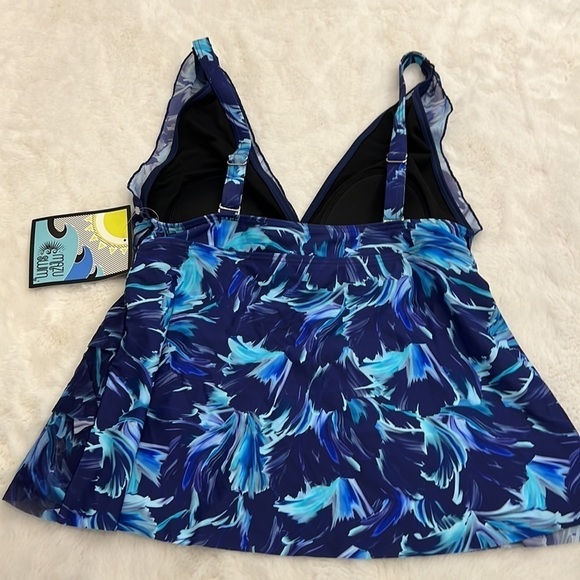 Mazu swim top  v neck size 10 NWT - Picture 2 of 16